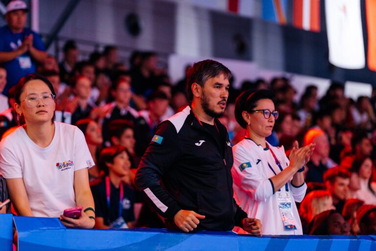 Есбол Сұлтанов